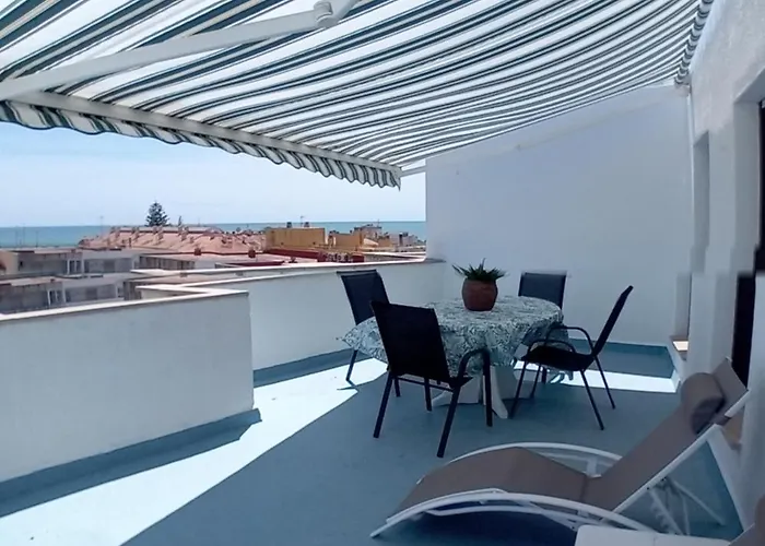 Les Cases Apartment *